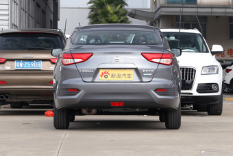 2016款蓝鸟 1.6L自动炫酷版