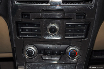2012款中华V5 1.5T自动四驱豪华型