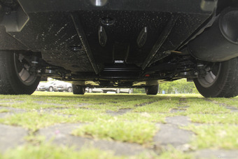 2016款雷凌双擎1.8L自动豪华版