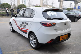 2014款欧朗1.5L手动舒适型两厢