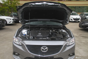 2015款阿特兹2.0L自动蓝天豪华版