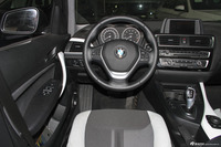 2015款宝马1系118i 1.6T自动都市设计套装