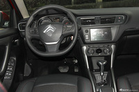 2015款东风雪铁龙C3-XR 1.6T自动先锋型