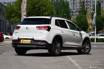 2016款DS6 1.6T自动豪华版THP160