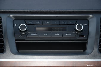 2016款上汽大通G10 2.0T自动精英版