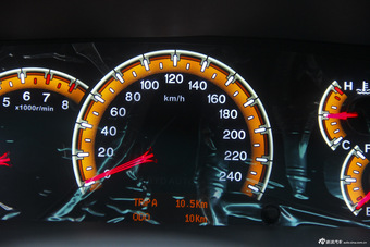 2015款比亚迪全新F3节能版1.5L手动舒适型