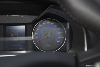 2016款吉利帝豪1.5L自动三厢向上版