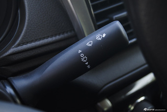 2014款威驰1.5L自动智臻版