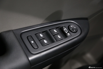 2015上海车展：风神L60