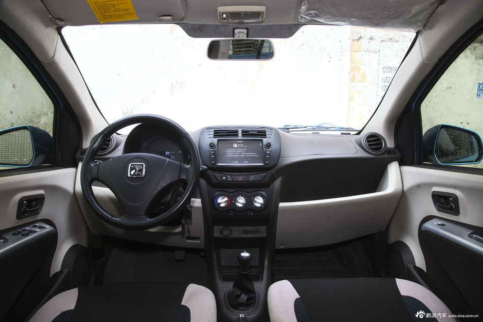 2014款众泰云100纯电动舒适型