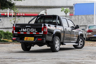 2015款骐铃T7 2.8T手动两驱尊贵版加长轴距JE493ZKQ4CB