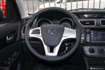 2016款北汽幻速S2 1.5L手动豪华型国V