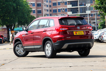 2016款长安CS75 2.0L手动豪华型国5