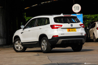 2016款长安CS75 2.0L手动舒适型国5