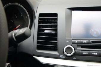 2016款翼神1.8L 手动黑白复刻版