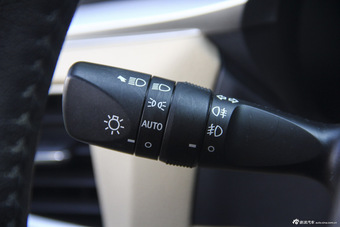 2014款卡罗拉1.6L自动GLX-i导航版