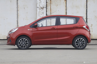 2015款奔奔1.4L自动IMT豪华型国5