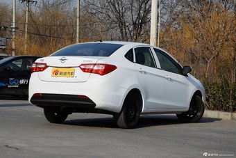 2016款海马M3 1.5L手动时尚型