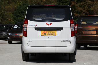 2015款五菱宏光S 1.2L手动基本型 国IV