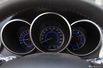 2015款逸动XT 1.6L自动俊酷型国IV