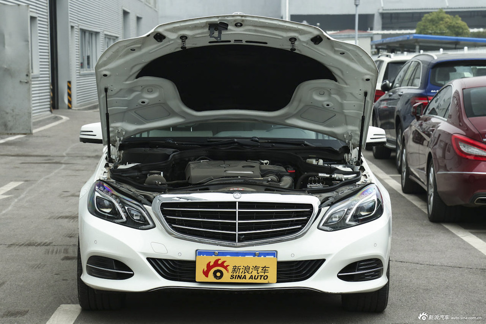 2015款奔驰E260L 2.0T自动