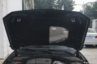 2015款宝马1系118i 1.6T自动都市设计套装图片