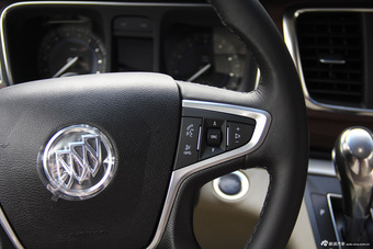 2014款GL8商务车3.0L自动GT豪华商务豪雅版