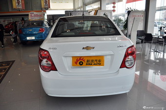 2011款爱唯欧三厢1.4SE手动