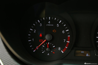 2015款海马福美来1.6L手动悦尚型