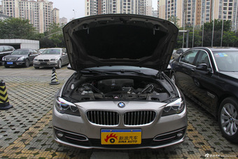 2014款宝马5系525Li 2.0T自动豪华设计套装