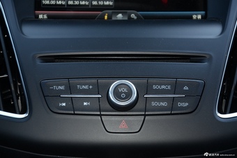 2015款福克斯ST 2.0T手动标准版