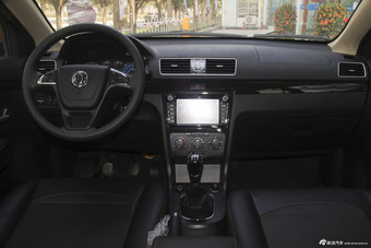 2015款风光360欧洲柴油版1.3T手动豪华型7座