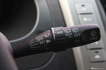 2014款比亚迪S6 2.0L手动豪华型