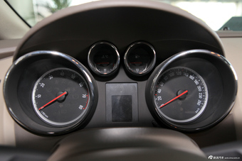 2013款英朗GT 1.6L自动舒适型图片