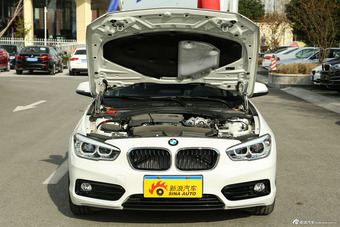 2015款宝马1系120i 1.6T自动运动设计套装图片