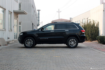 2015款大切诺基到店实拍