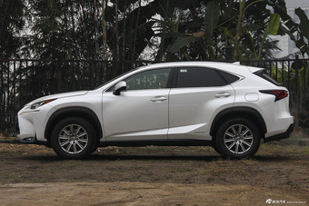 2015款雷克萨斯NX 2.5L自动300h前驱锋尚版