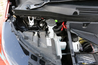 宝马i3增程式混合动力版