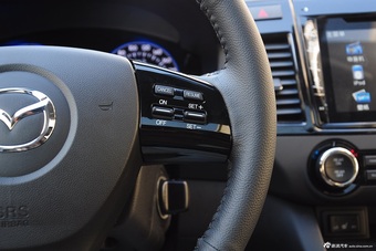 2015款马自达8 2.5L自动领航版