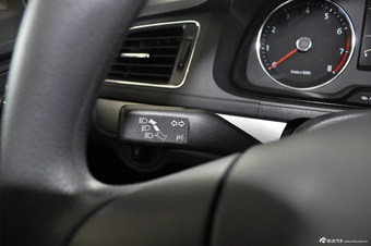 2013款朗逸1.6L自动舒适版 睿智金