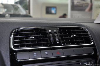 2012款POLO 1.4TSI GTI极地白