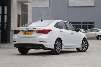 2016款名图1.8L自动GLS智能型