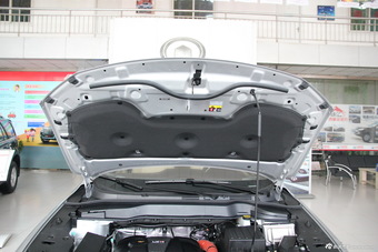 哈弗H2 1.5T手动两驱尊贵型到店实拍