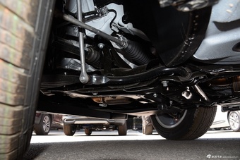 2016款DS6 1.6T自动豪华版THP160