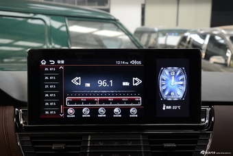 2016款上汽大通G10 2.0T自动旗舰版