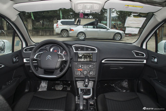 2015款雪铁龙C4L 1.2T自动豪华版图片