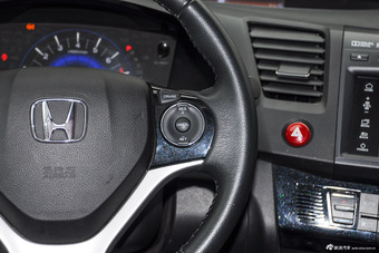 2016款思域1.8L自动豪华版