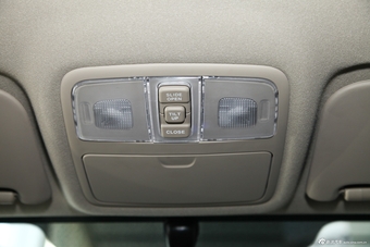 2011款悦动1.6L自动顶级型