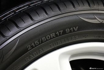 2014款奔腾B90 1.8T自动豪华型到店实拍