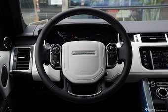 2015款路虎揽胜运动版SVR